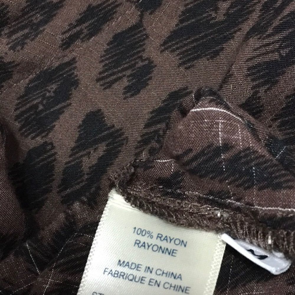 Cloth & stone leopard top. New - Picture 8 of 8